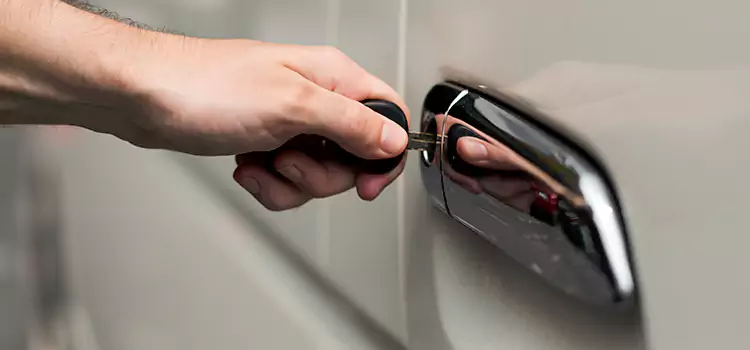 Why Choose Our Auto Locksmith Team in Urbandale, IA?